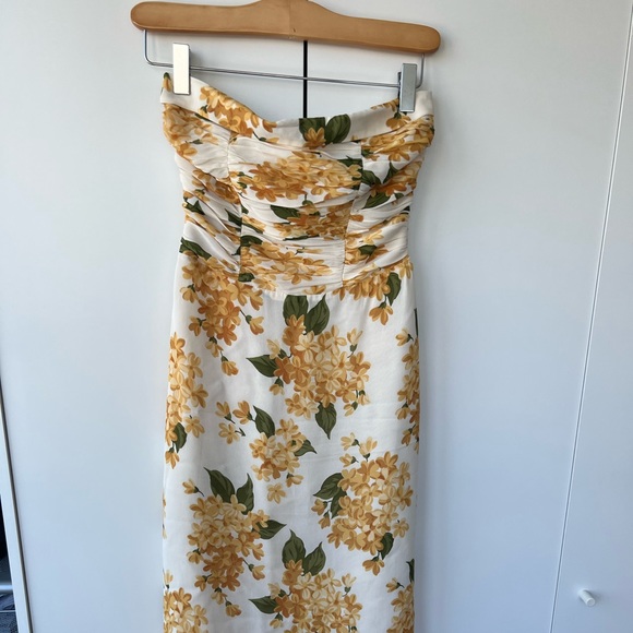 Reformation lore dress size 0; worn once to a wedding - Picture 3 of 6